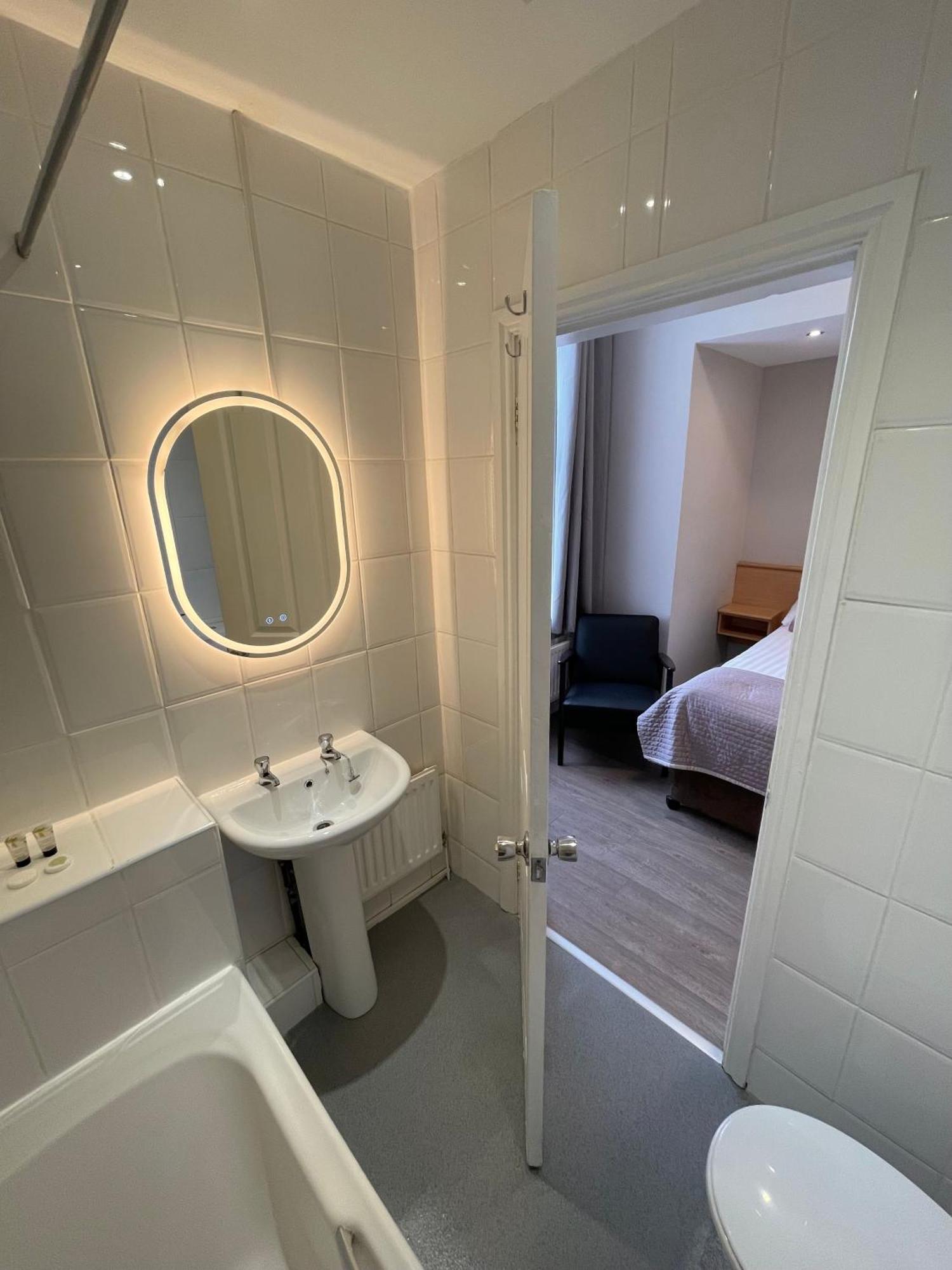 The Westlynne Hotel & Apartments Manchester Eksteriør bilde